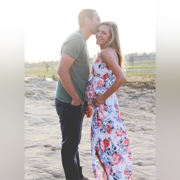 MinkPink White Floral Maxi Dress - Picture 14 of 14